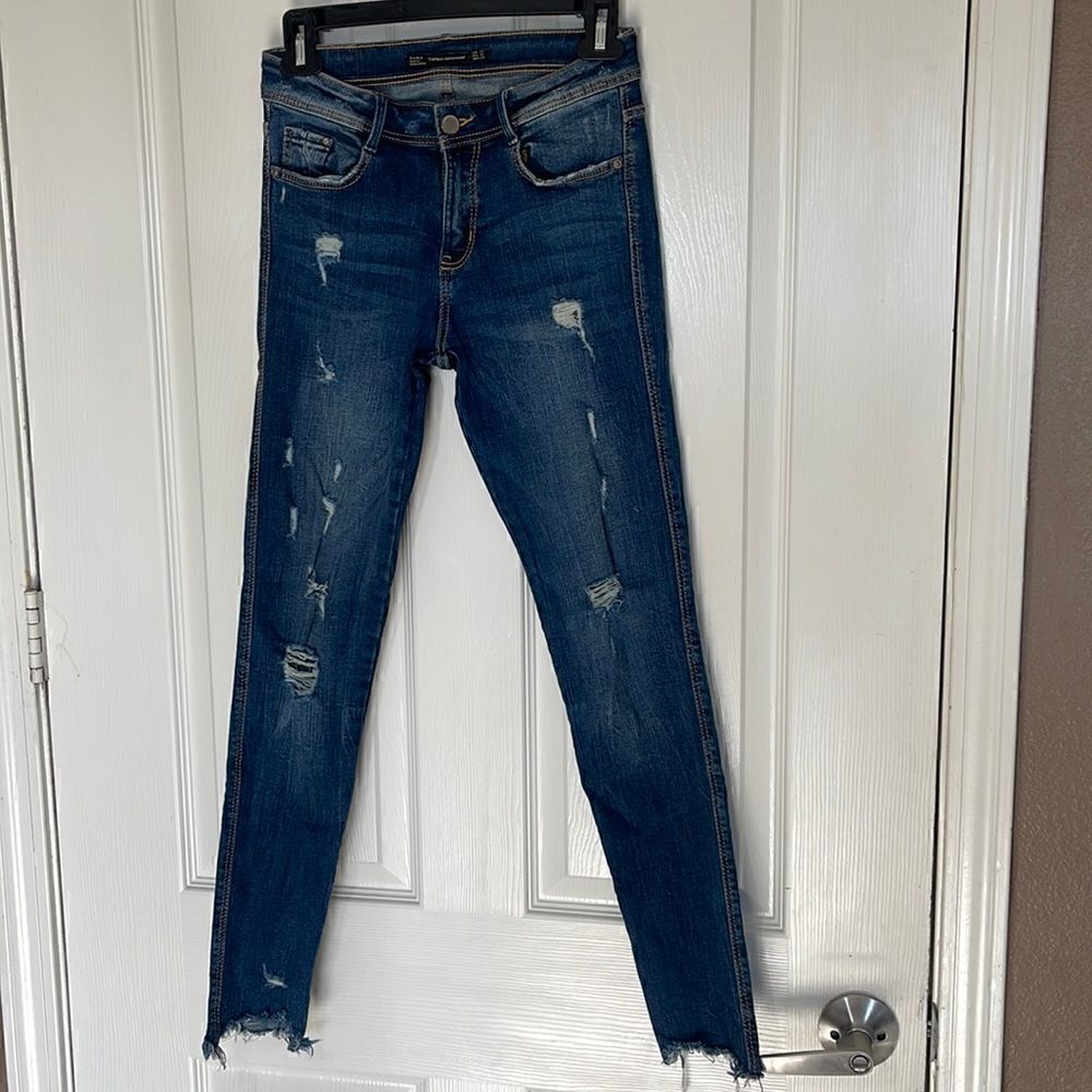 ZARA Trafaluc denimwear distressed jeans size 2